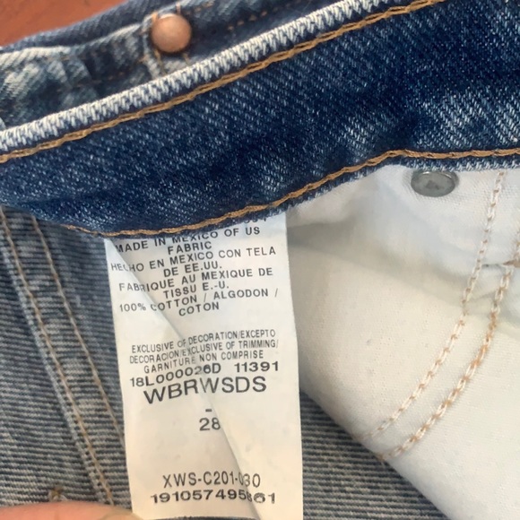 Wrangler Reworked Cut-Off Denim Shorts! Size 28! - Picture 3 of 4